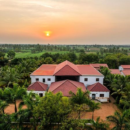Sterling Banashree Badami Hotel Екстериор снимка